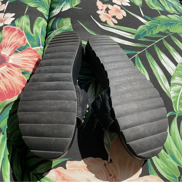 DONALD J PLINER LOW WEDGE - Picture 5 of 5